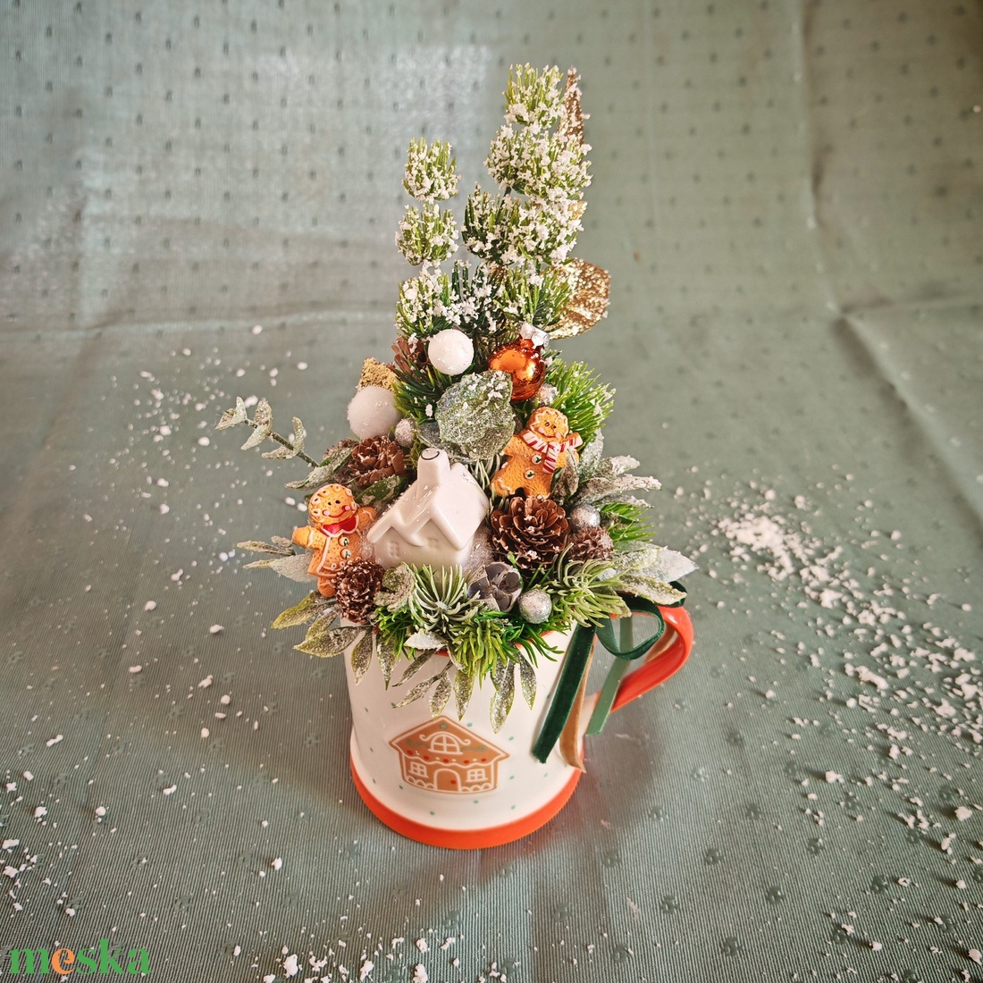 Adventi bögrés asztali dekoráció mézeskalácsos díszekkel - karácsony - adventi díszek - adventi koszorú - Meska.hu