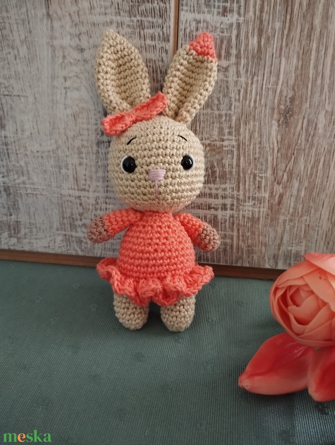 Horgolt nyuszilány - Barackszín szoknyás - játék & sport - plüssállat & játékfigura - nyuszi - Meska.hu