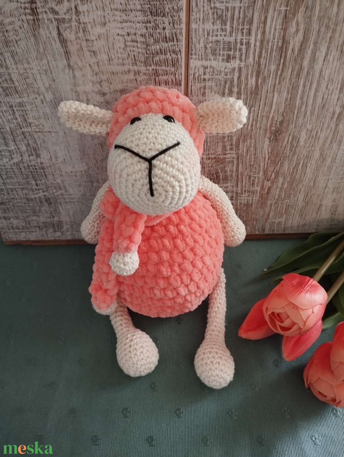 Horgolt bárány - Lazacszín - amigurumi horgolt figurák - játék & sport - plüssállat & játékfigura - plüss bárány - Meska.hu