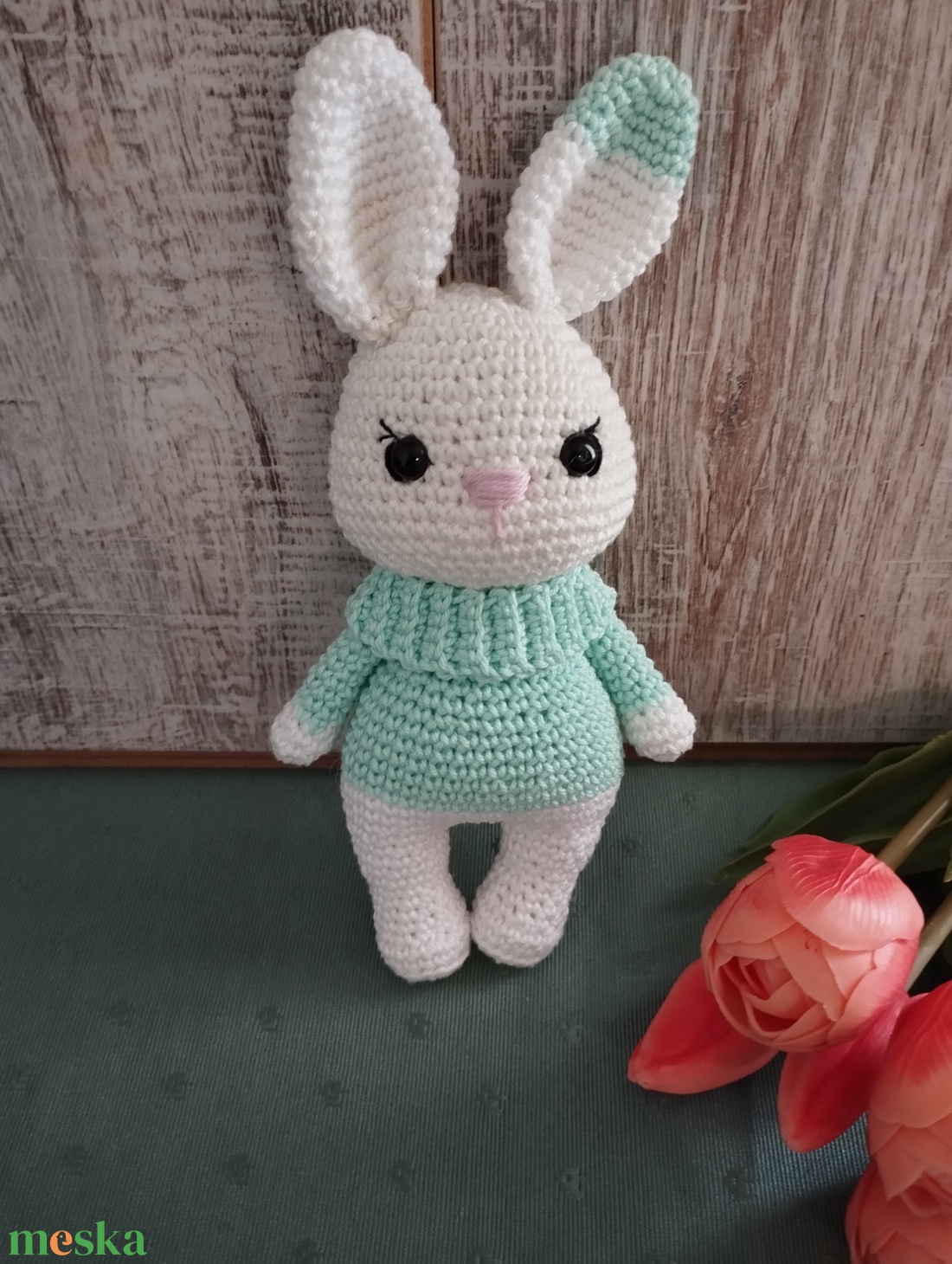 Nyuszi amigurumi horgolt figura türkiz garbós pulcsiban - játék & sport - plüssállat & játékfigura - nyuszi - Meska.hu