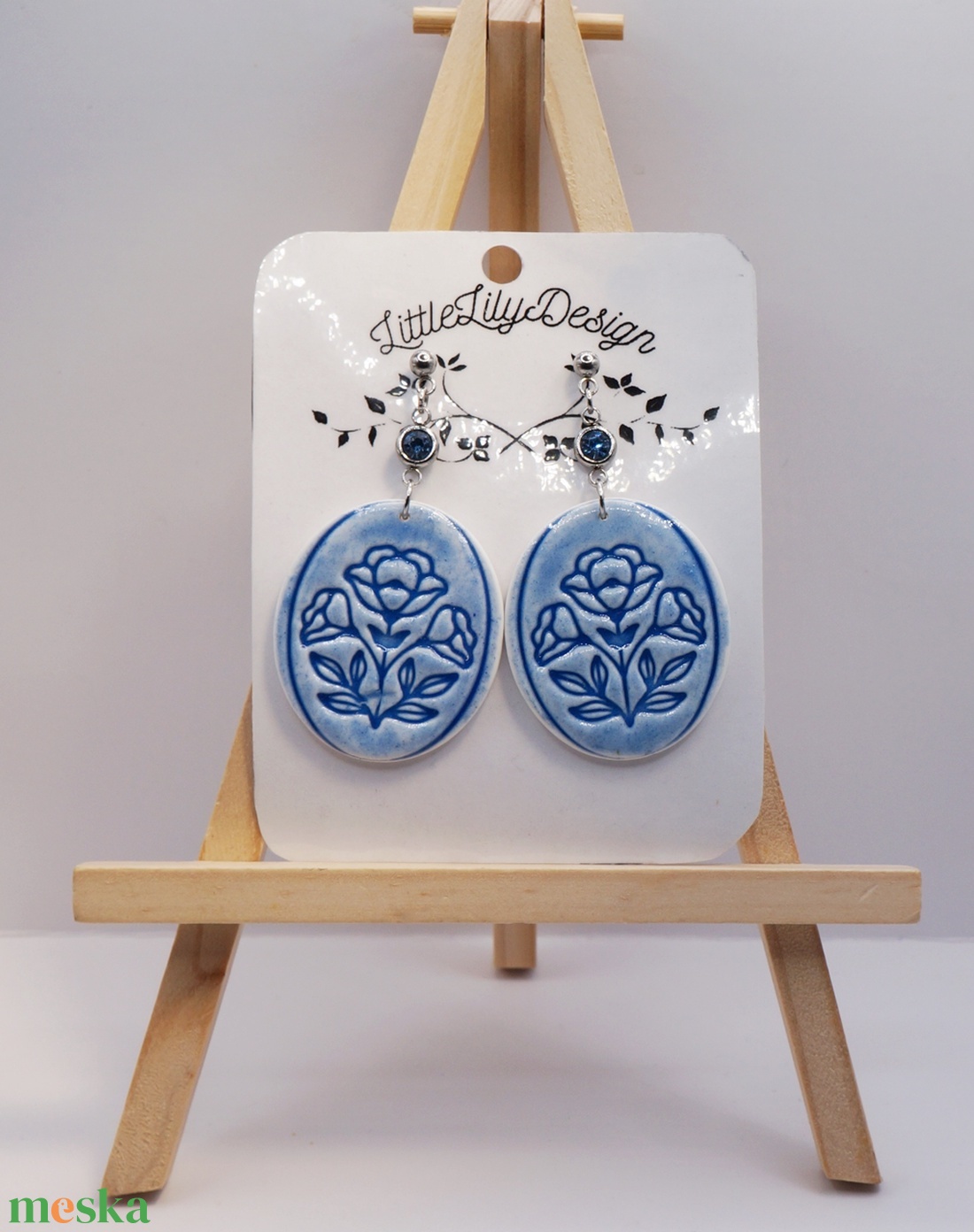 Porcelán  hatású kék-fehér fülbevaló  - ékszer - fülbevaló - lógó fülbevaló - Meska.hu Porcelán  hatású kék-fehér fülbevaló  - ékszer - fülbevaló - lógó fülbevaló - Meska.hu