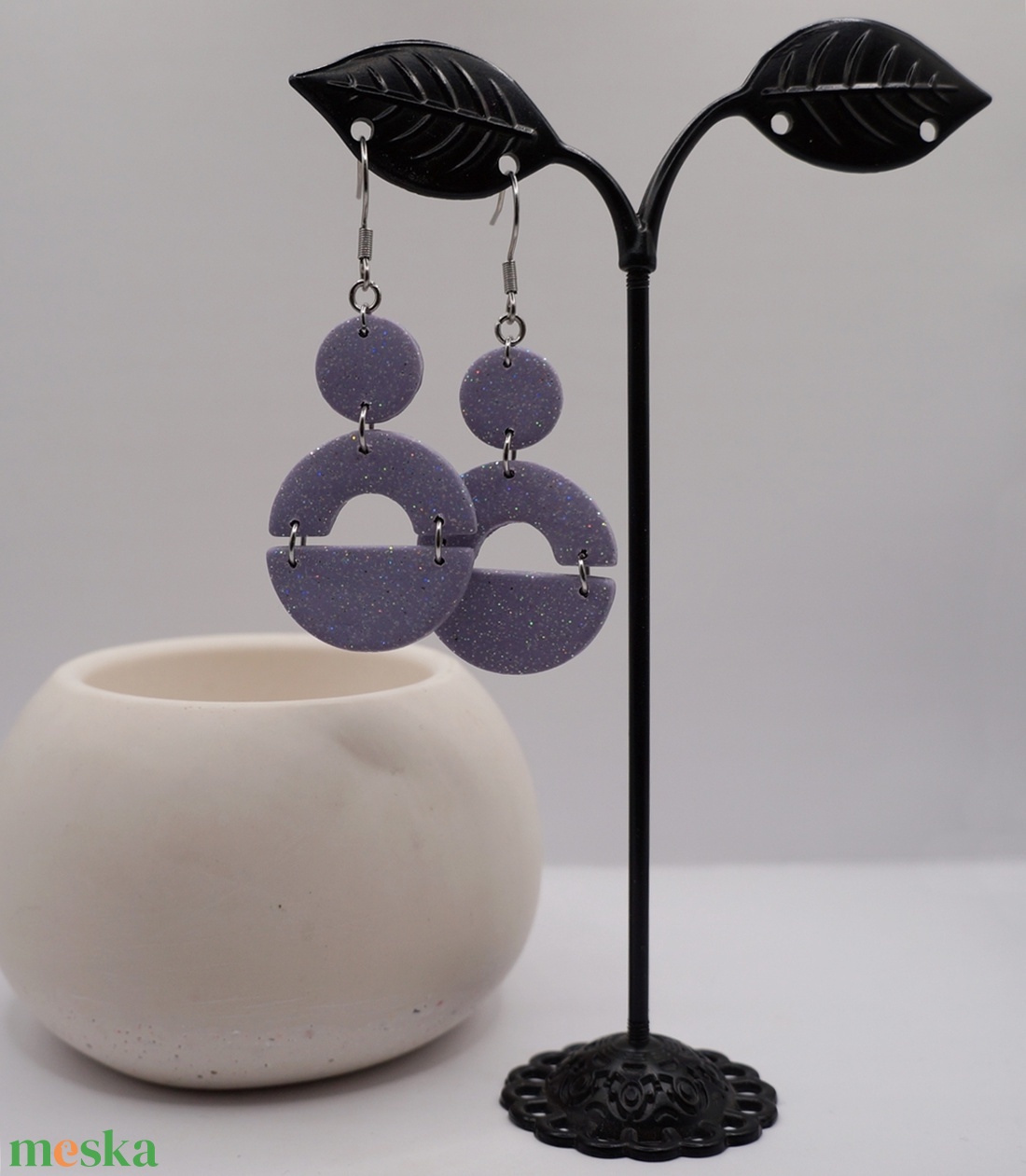 Csillámos levendulalila fülbevaló - ékszer - fülbevaló - lógó fülbevaló - Meska.hu