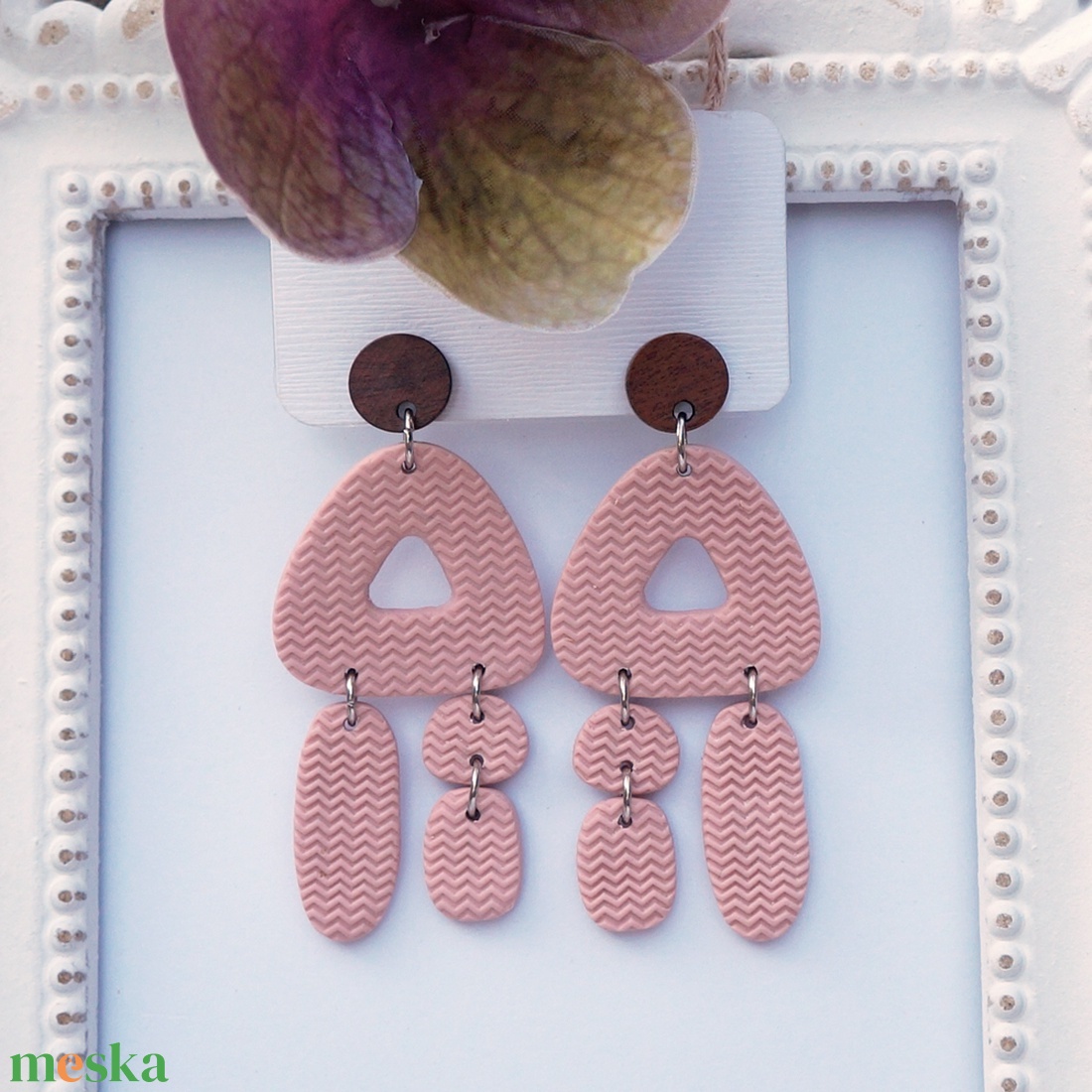 Púder rózsaszín texturált fülbevaló  - ékszer - fülbevaló - lógó fülbevaló - Meska.hu Púder rózsaszín texturált fülbevaló  - ékszer - fülbevaló - lógó fülbevaló - Meska.hu