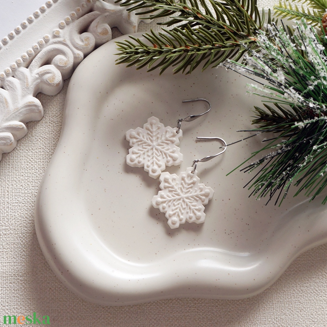 Téli hópelyhes fülbevaló  - ékszer - fülbevaló - lógó fülbevaló - Meska.hu Téli hópelyhes fülbevaló  - ékszer - fülbevaló - lógó fülbevaló - Meska.hu