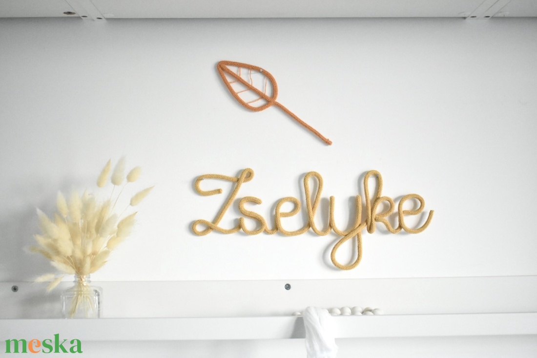 Névre szóló felirat fonalból - otthon & életmód - babaszoba, gyerekszoba - babaszoba dekoráció - Meska.hu