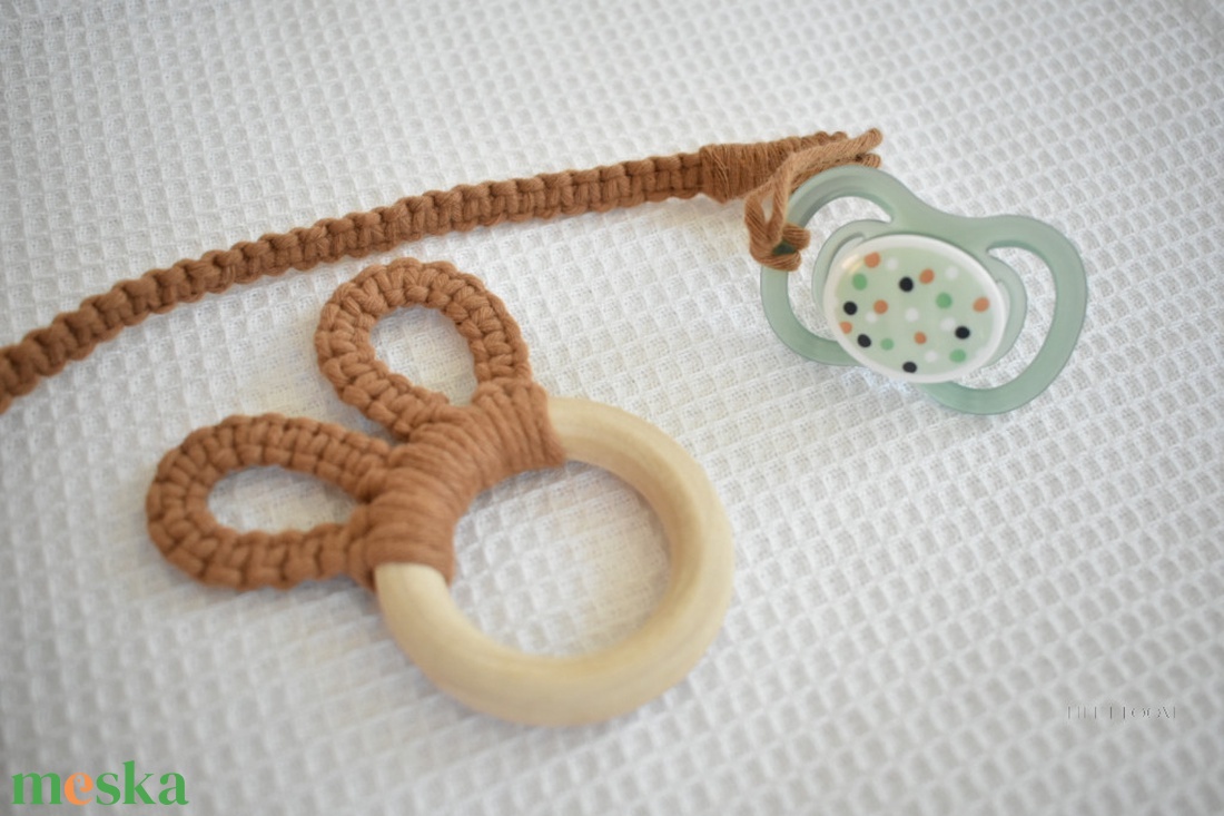 Makramé cumilánc és rágóka Szett - otthon & életmód - babaszoba, gyerekszoba - babaszoba dekoráció - Meska.hu
