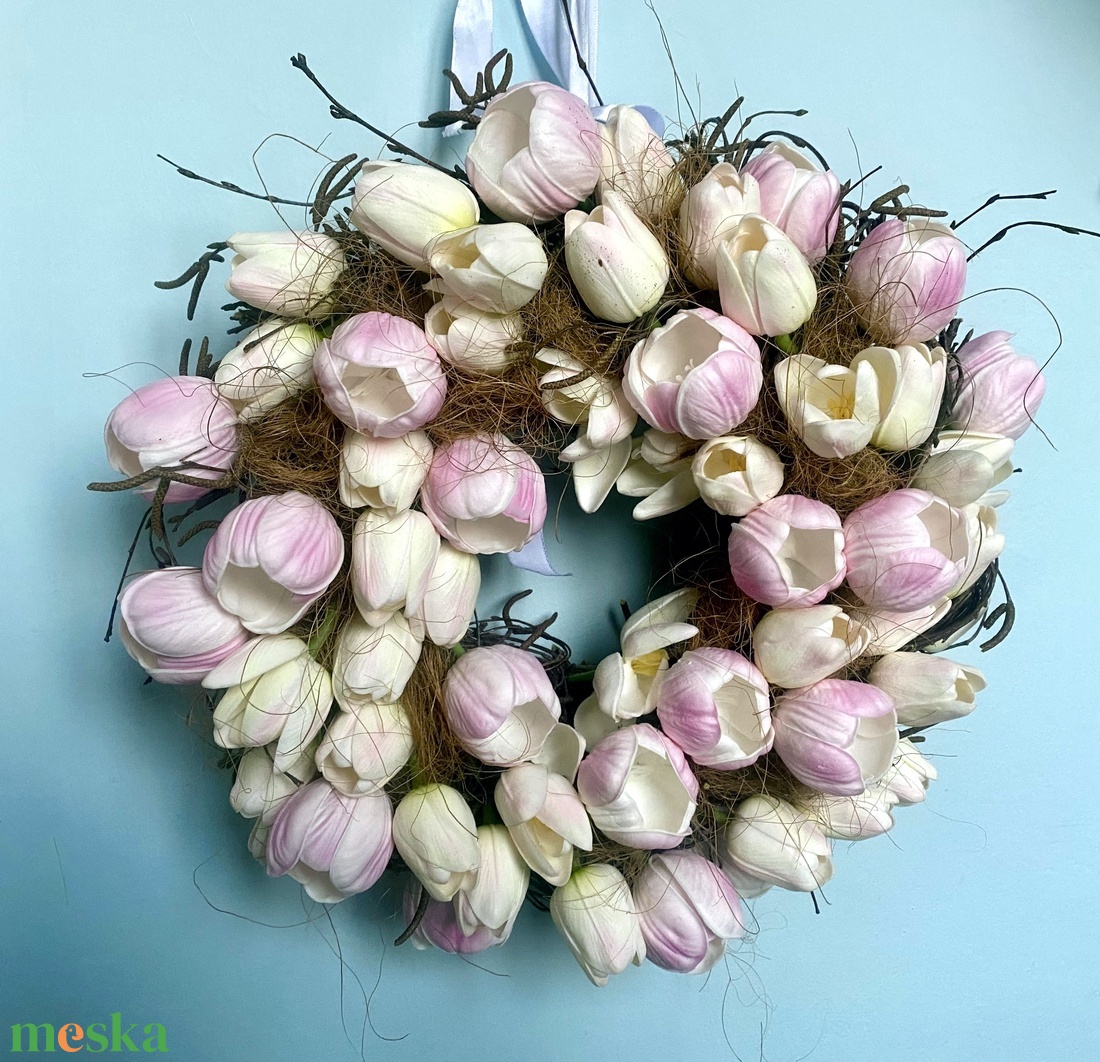 Fehér-rózsaszín tulipános kopogtató - otthon & életmód - dekoráció - ajtó- és ablak dekoráció - ajtódísz & kopogtató - Meska.hu
