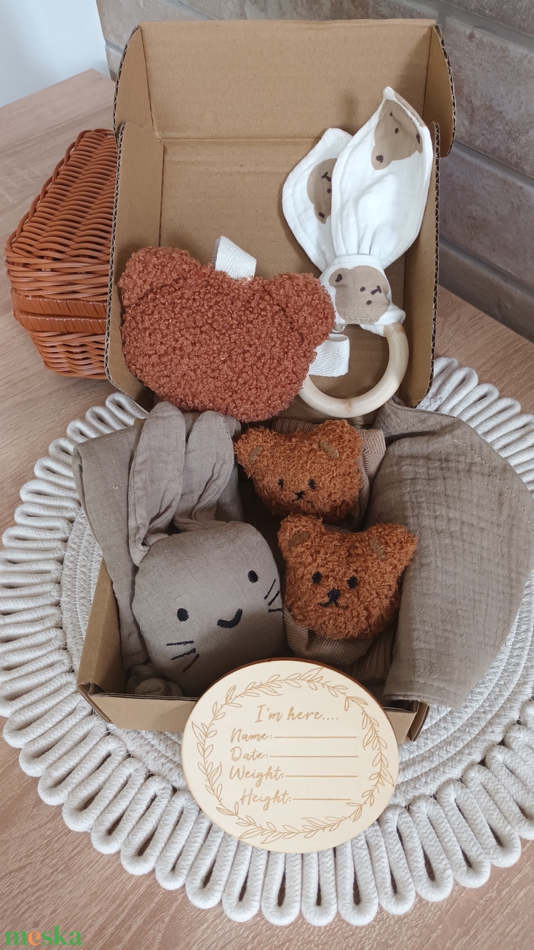 Nyuszis-macis babaváró ajándékcsomag - játék & sport - babalátogató ajándékcsomag - Meska.hu