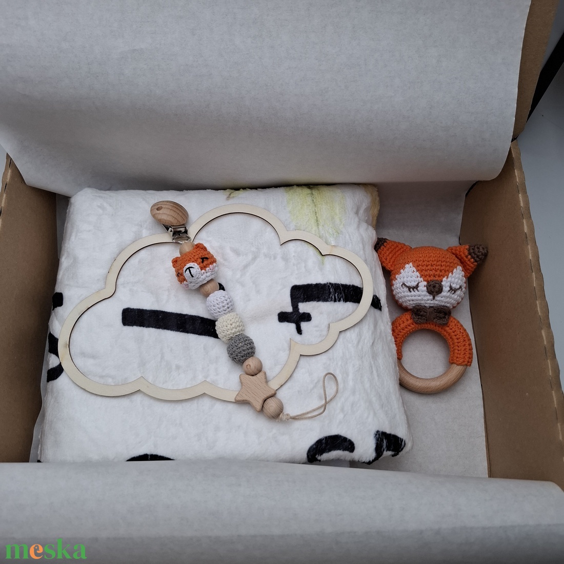 Rókás babalátogató ajándékcsomag mérföldkőtakaróval - játék & sport - babalátogató ajándékcsomag - Meska.hu