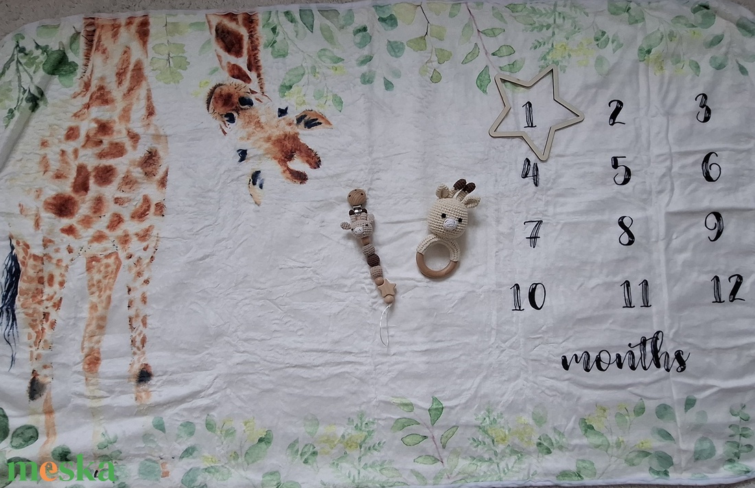 Zsiráfos babalátogató ajándékcsomag mérföldkőtakaróval - játék & sport - babalátogató ajándékcsomag - Meska.hu