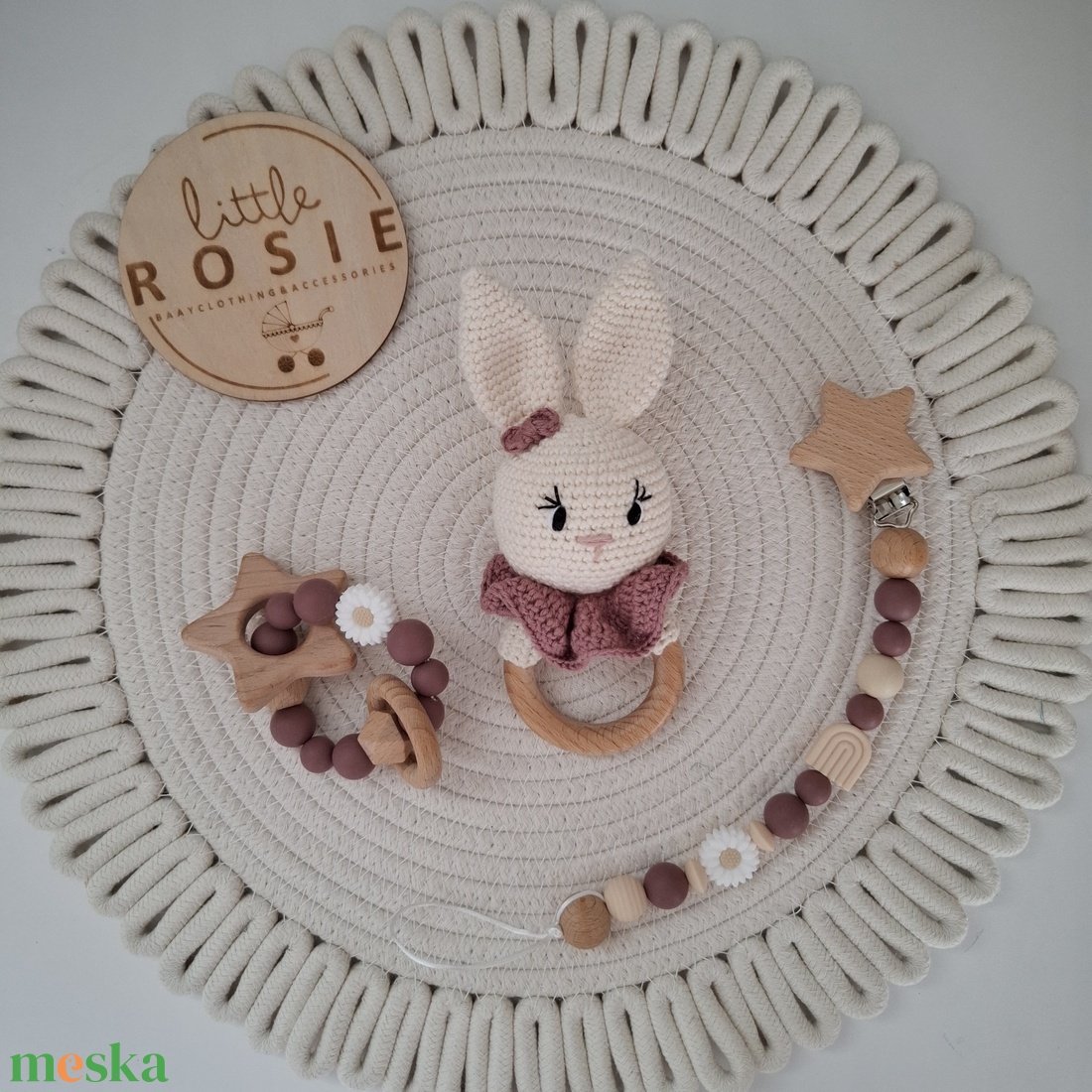 Nyuszis babaköszöntő szett - játék & sport - babalátogató ajándékcsomag - Meska.hu