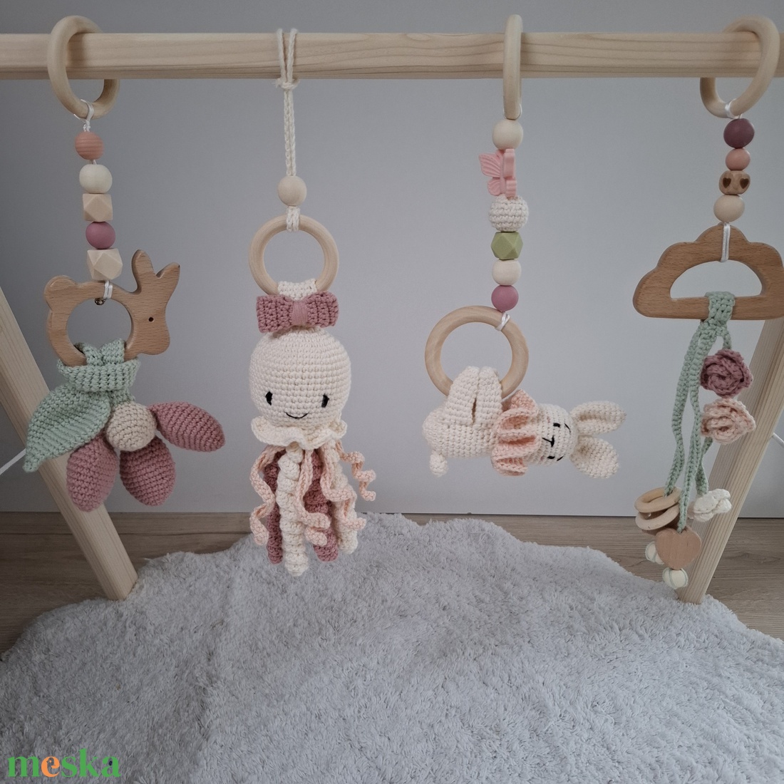 Babatornáztató 4 játékkal - baba - mama - baba játékok - mozgásfejlesztő játékok - Meska.hu