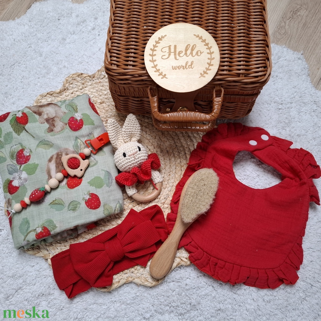 Epres, nyuszis babalátogató ajándékcsomag bőröndben - baba - mama - babalátogató ajándékcsomag - Meska.hu