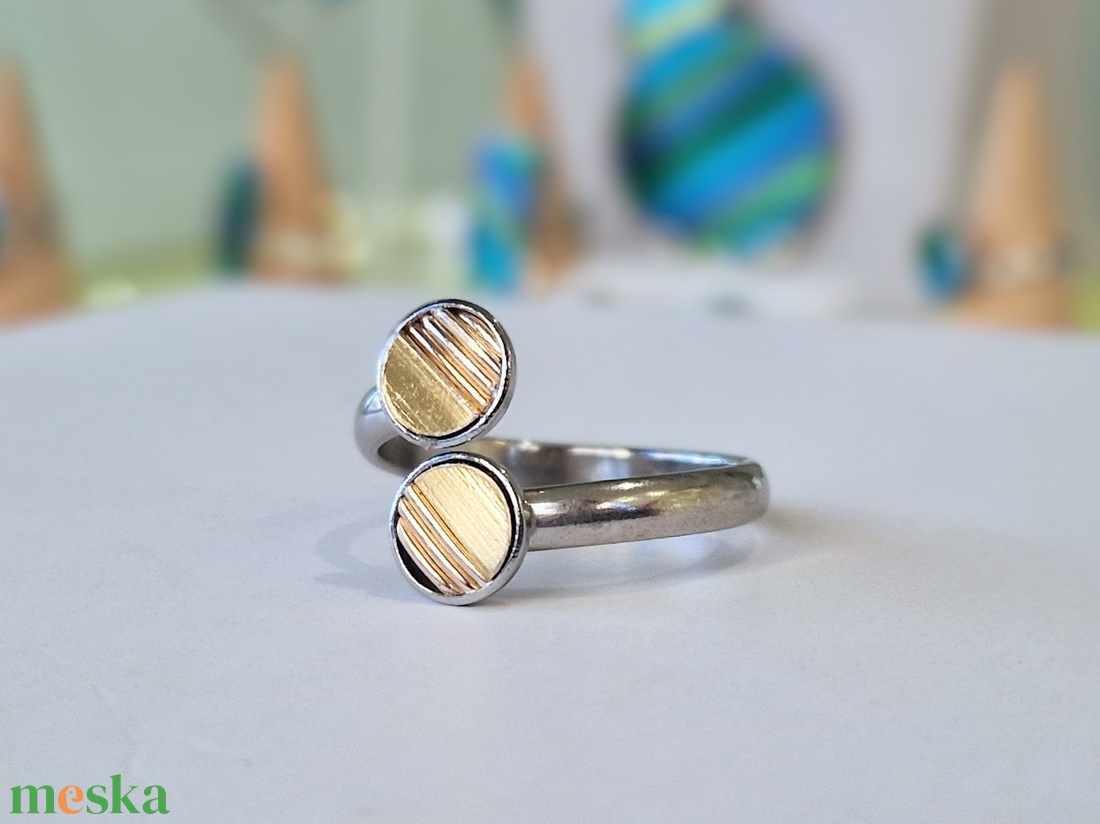 Beige színű, kézműves medál,  fülbevaló, nyaklánc  - ékszer - ékszerszett - Meska.hu