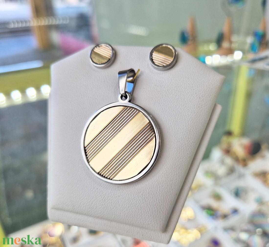 Beige színű, kézműves medál,  fülbevaló, nyaklánc  - ékszer - ékszerszett - Meska.hu