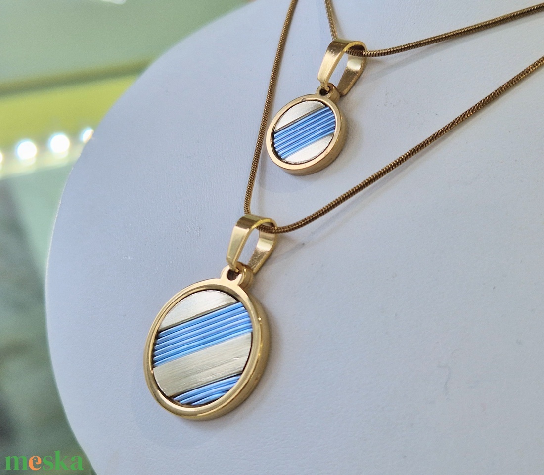 Acélkék, arany, kézműves medál,  fülbevaló, nyaklánc  - ékszer - ékszerszett - Meska.hu