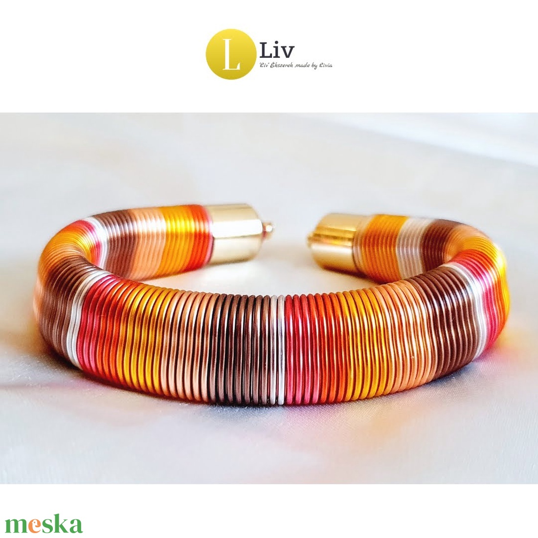 Színes, kézműves karkötő - Liv Ékszerek  - ékszer - karkötő - karperec - Meska.hu