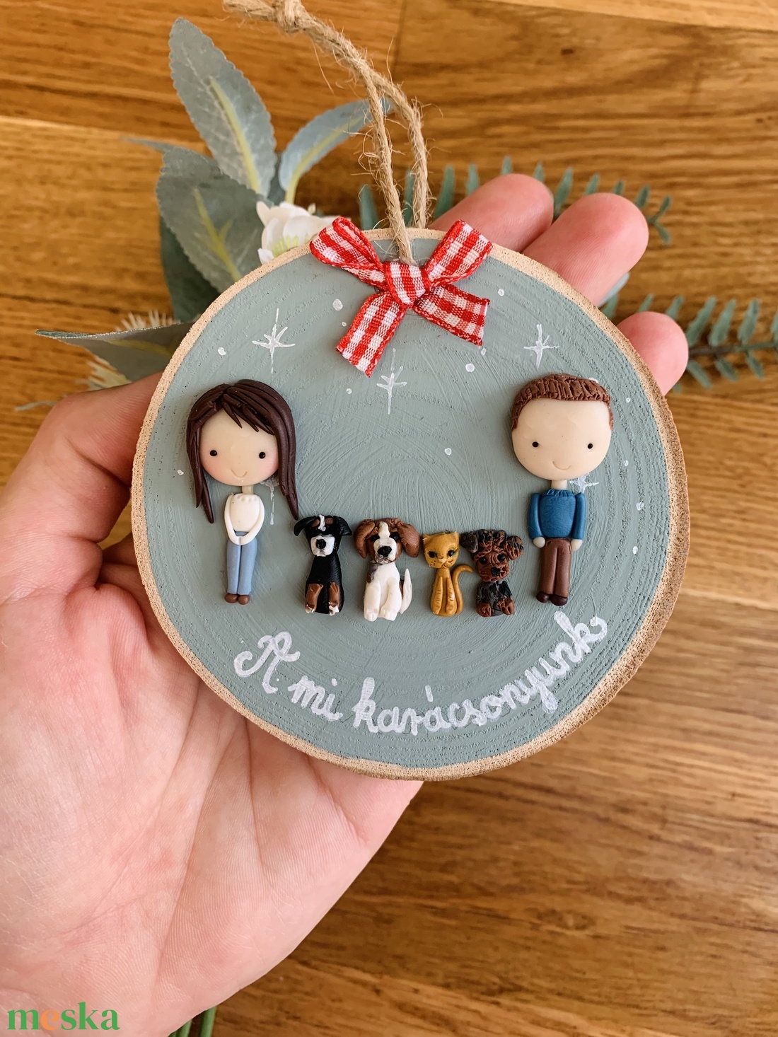 Rusztikus, családi karácsonyfadísz fából saját névvel - karácsony - karácsonyi lakásdekoráció - karácsonyfadíszek - Meska.hu