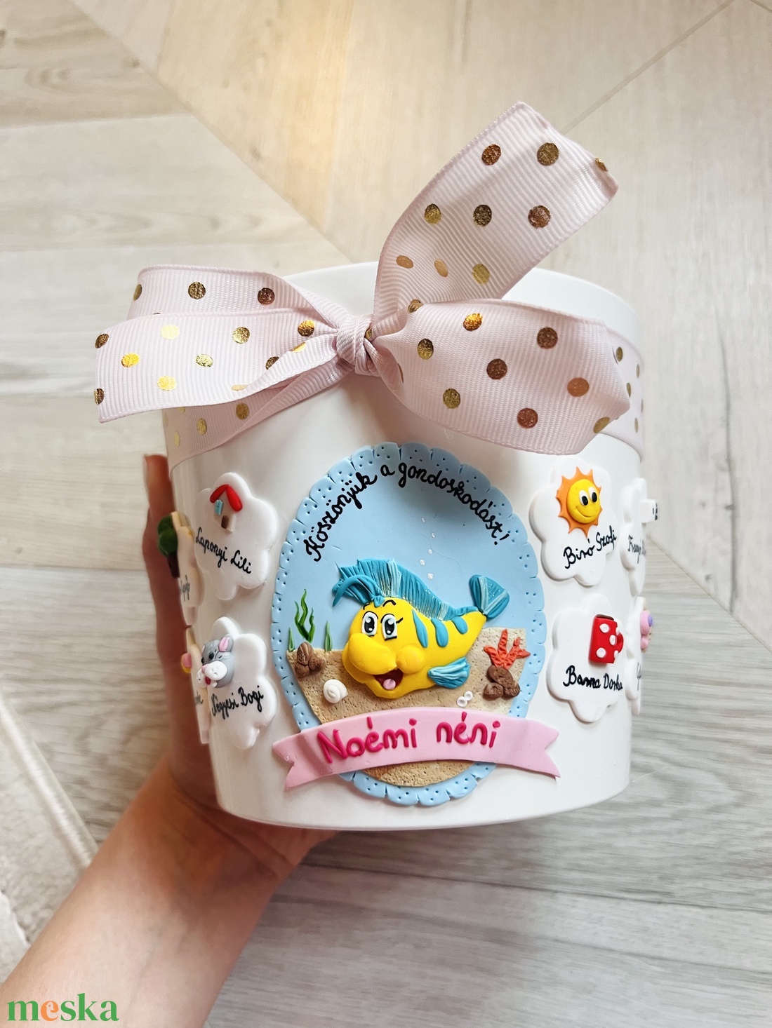 Ovis/bölcsis ballagási kaspó óvónéniknek - otthon & életmód - dekoráció - virágdísz és tartó - cserép & kaspó - Meska.hu Ovis/bölcsis ballagási kaspó óvónéniknek - otthon & életmód - dekoráció - virágdísz és tartó - cserép & kaspó - Meska.hu