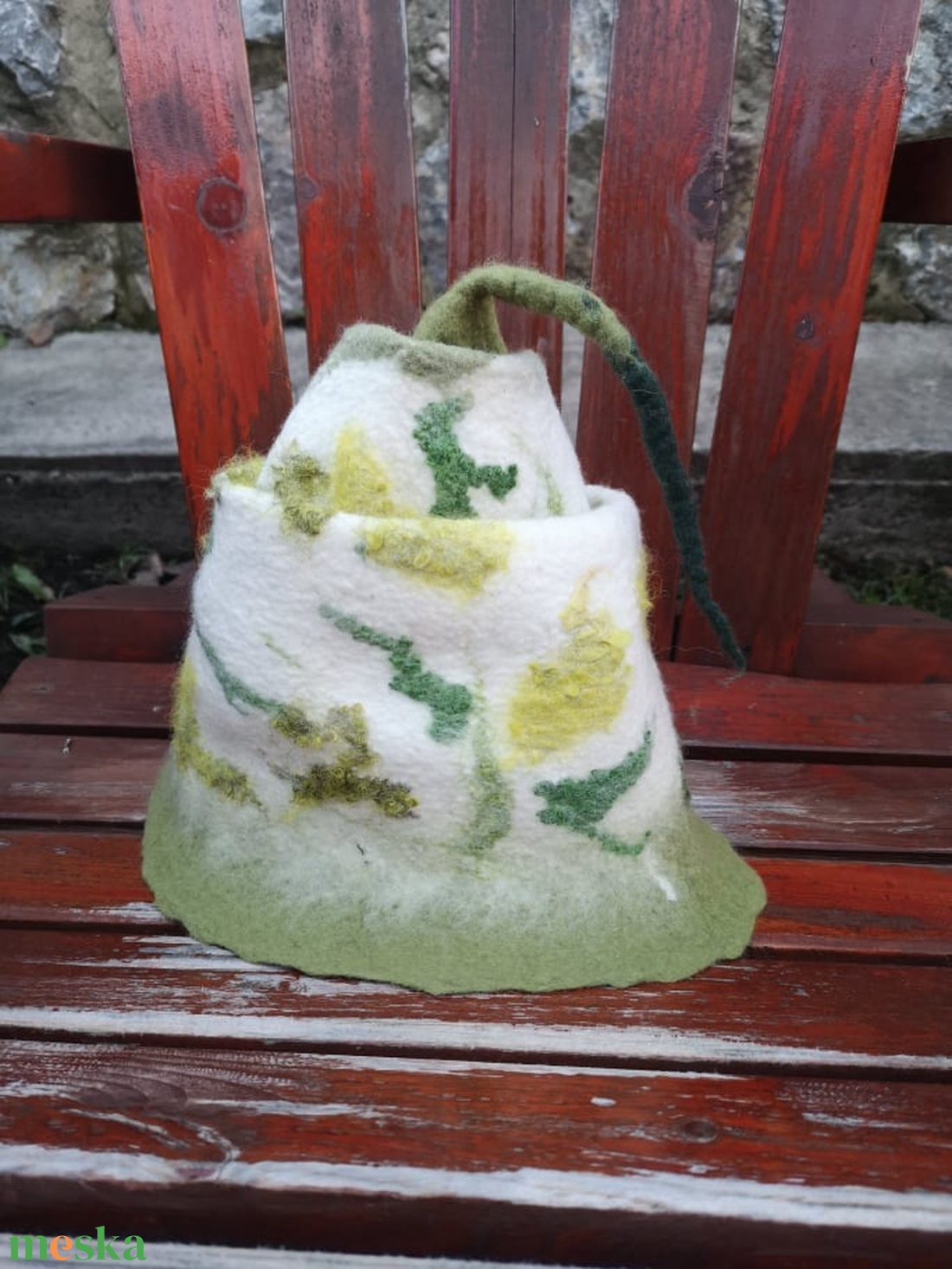 Zöld- fehér- zöld  szaunasapka, manósapka, nemez sapka - ruha & divat - sál, sapka, kendő - sapka & sál szett - Meska.hu Zöld- fehér- zöld  szaunasapka, manósapka, nemez sapka - ruha & divat - sál, sapka, kendő - sapka & sál szett - Meska.hu