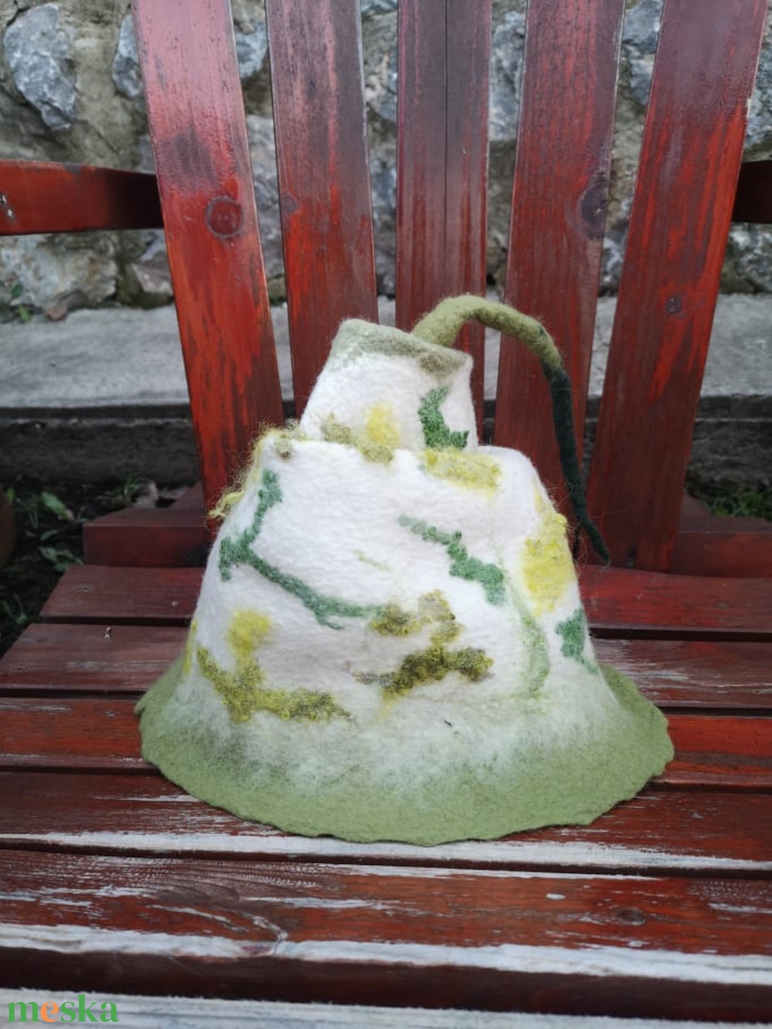 Zöld- fehér- zöld  szaunasapka, manósapka, nemez sapka - ruha & divat - sál, sapka, kendő - sapka & sál szett - Meska.hu Zöld- fehér- zöld  szaunasapka, manósapka, nemez sapka - ruha & divat - sál, sapka, kendő - sapka & sál szett - Meska.hu