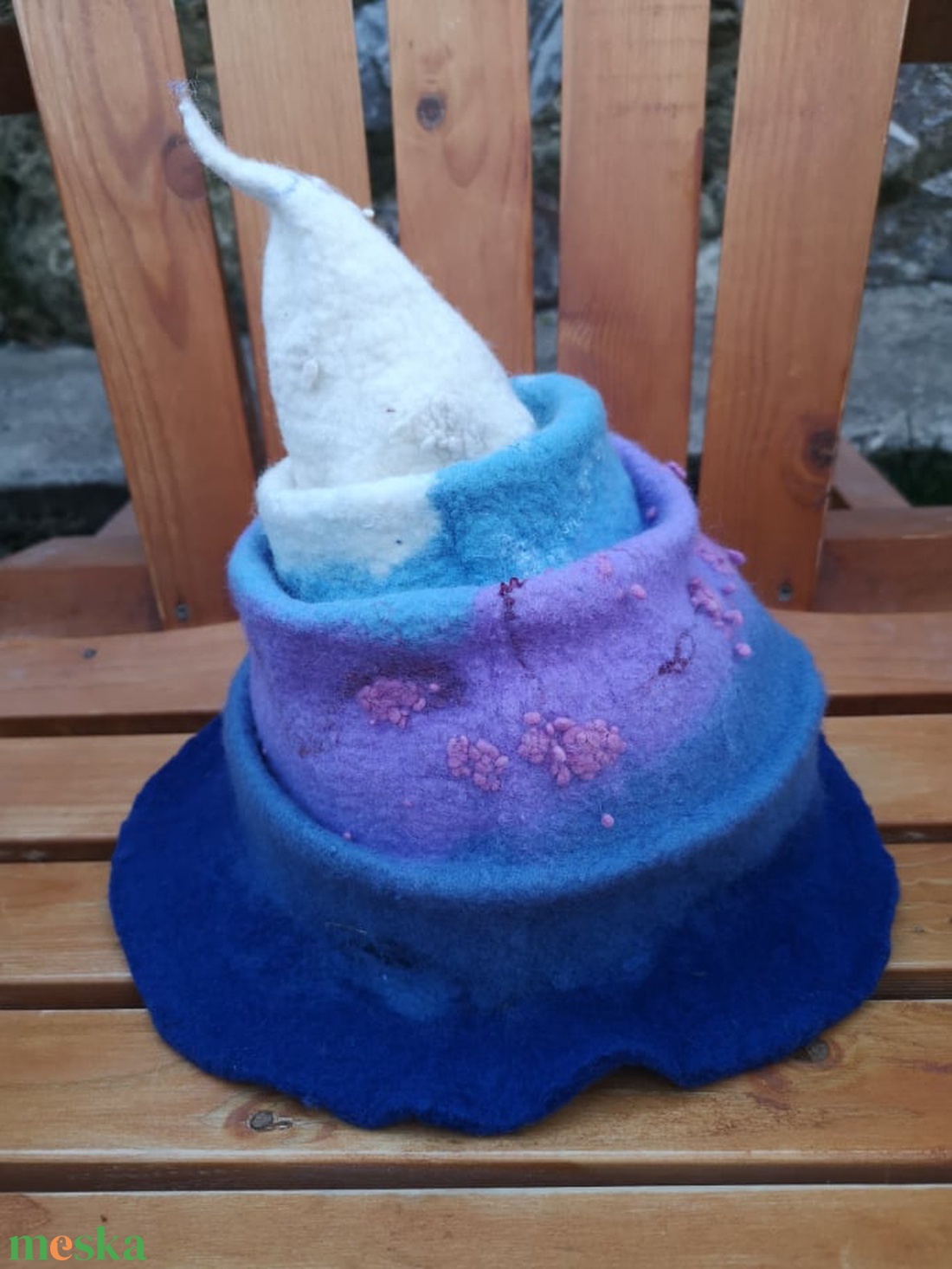 Kék -lila szaunasapka, manósapka, koboldsapka, nemezsapka - ruha & divat - sál, sapka, kendő - sapka - Meska.hu Kék -lila szaunasapka, manósapka, koboldsapka, nemezsapka - ruha & divat - sál, sapka, kendő - sapka - Meska.hu