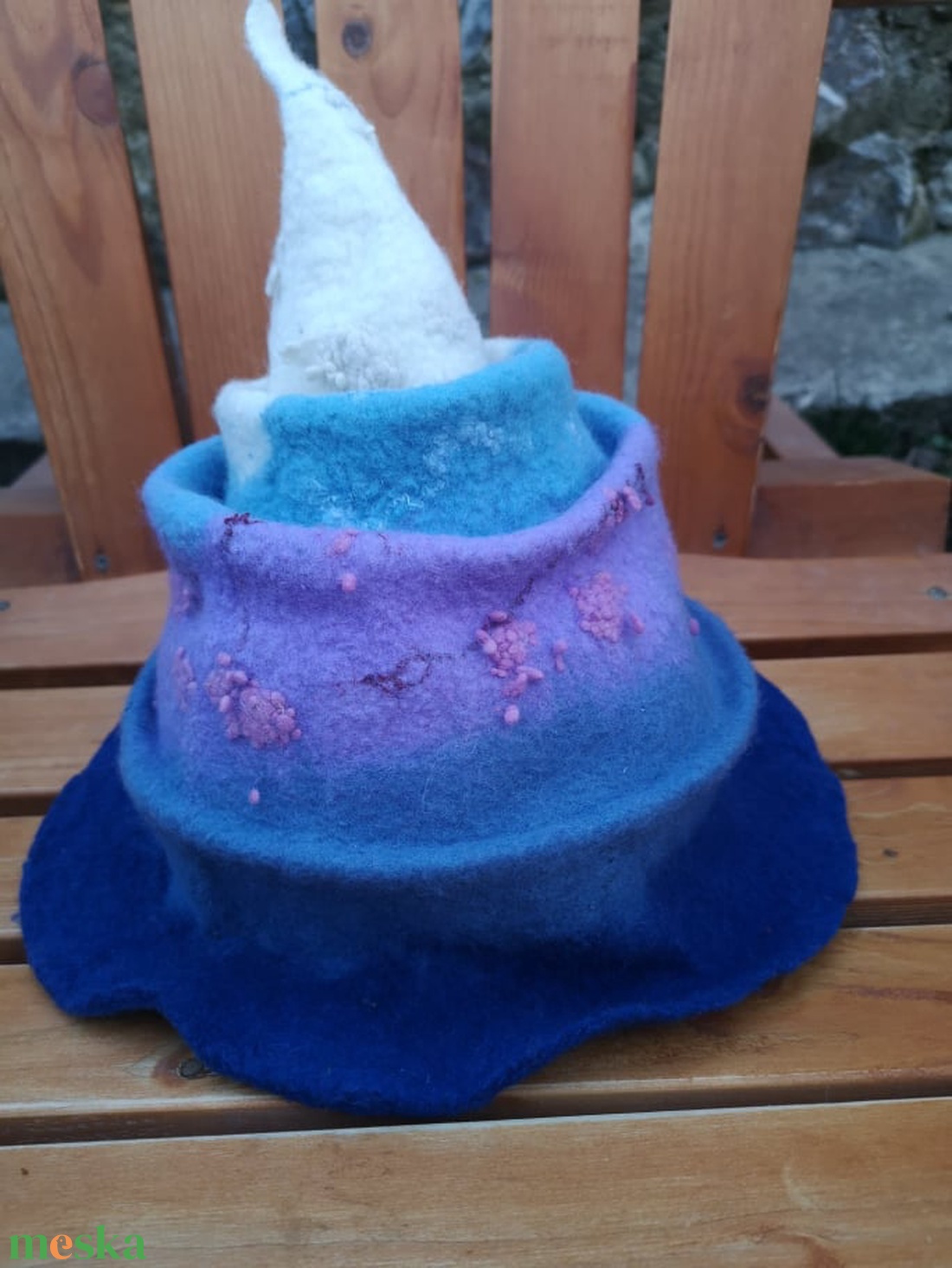 Kék -lila szaunasapka, manósapka, koboldsapka, nemezsapka - ruha & divat - sál, sapka, kendő - sapka - Meska.hu Kék -lila szaunasapka, manósapka, koboldsapka, nemezsapka - ruha & divat - sál, sapka, kendő - sapka - Meska.hu