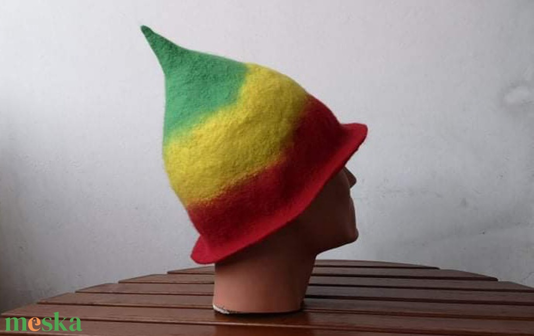 Raszta szaunasapka, manósapka, nemezsapka - ruha & divat - sál, sapka, kendő - sapka - Meska.hu Raszta szaunasapka, manósapka, nemezsapka - ruha & divat - sál, sapka, kendő - sapka - Meska.hu