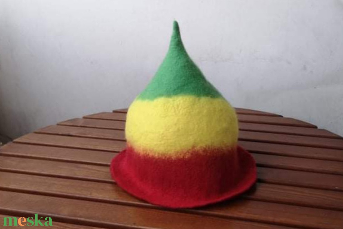 Raszta szaunasapka, manósapka, nemezsapka - ruha & divat - sál, sapka, kendő - sapka - Meska.hu Raszta szaunasapka, manósapka, nemezsapka - ruha & divat - sál, sapka, kendő - sapka - Meska.hu