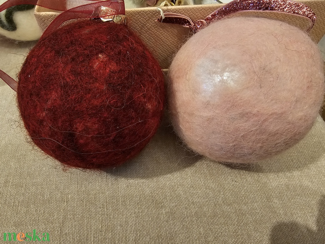 Nemezelt karácsonyi üveggömbdíszek - karácsony - karácsonyi lakásdekoráció - karácsonyfadíszek - Meska.hu