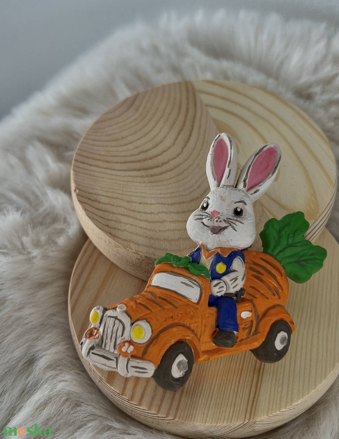 Nyuszis répa-autós gipszfigura - kellékek & szerszámok - dekorációs kellékek - figurák - Meska.hu