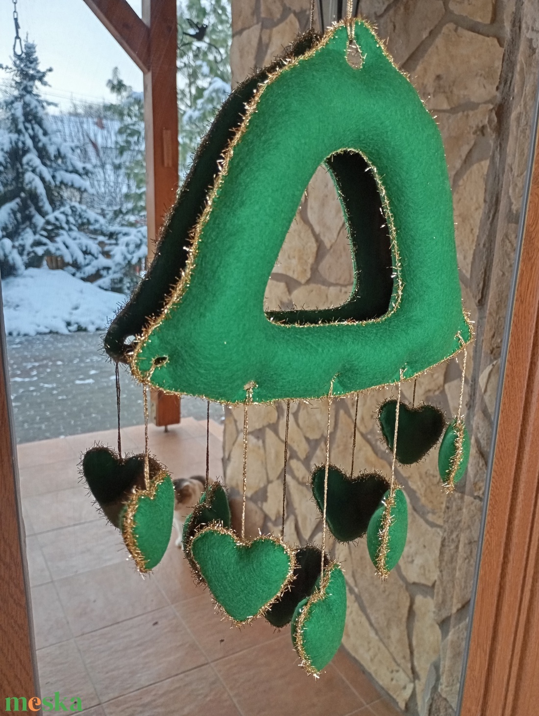 Karácsonyi filc harang ajtó- és ablakdísz � szíves, kézzel készült ünnepi dekor (zöld) - karácsony - adventi díszek - adventi ablakdekoráció - Meska.hu