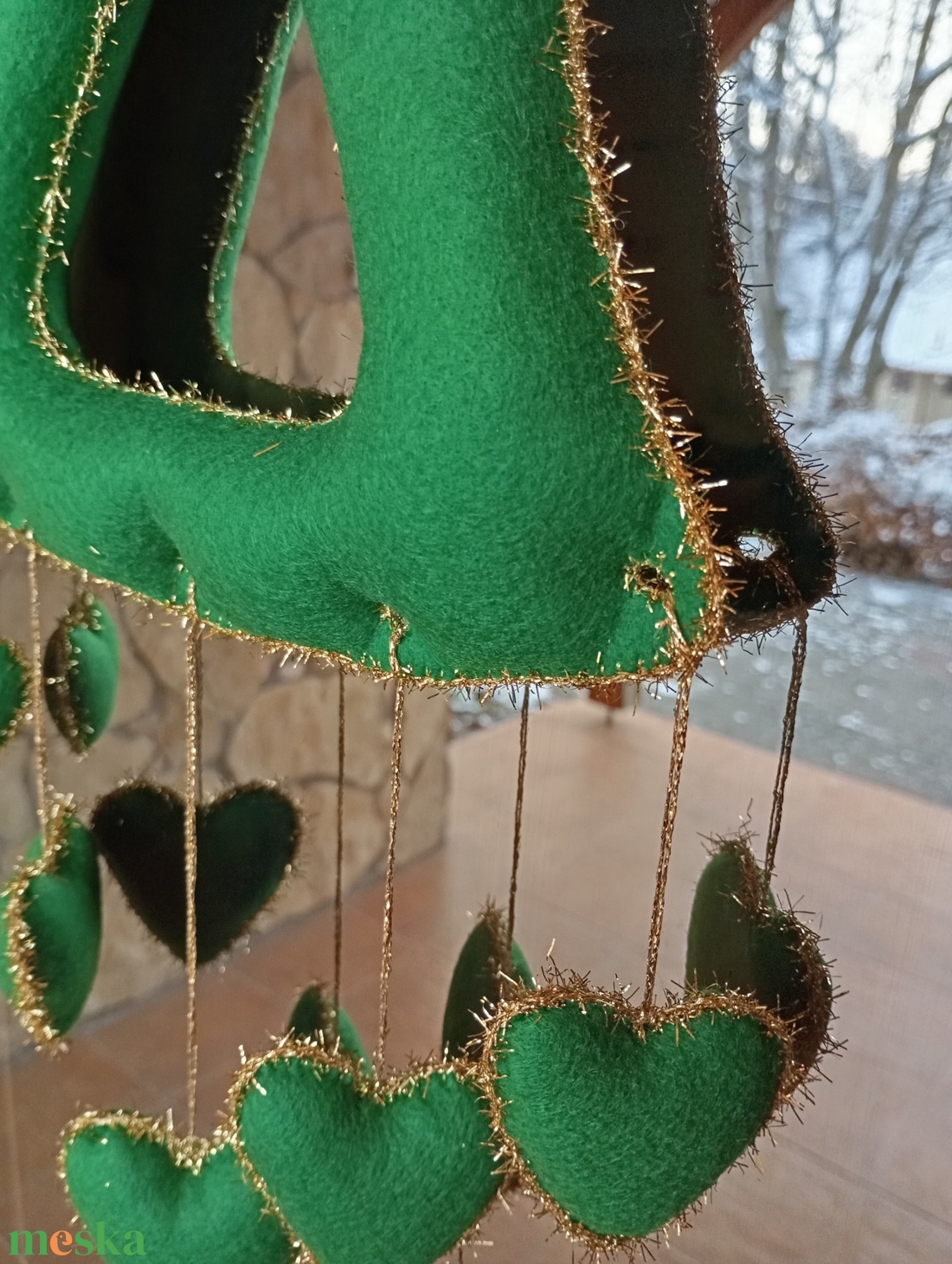 Karácsonyi filc harang ajtó- és ablakdísz � szíves, kézzel készült ünnepi dekor (zöld) - karácsony - adventi díszek - adventi ablakdekoráció - Meska.hu