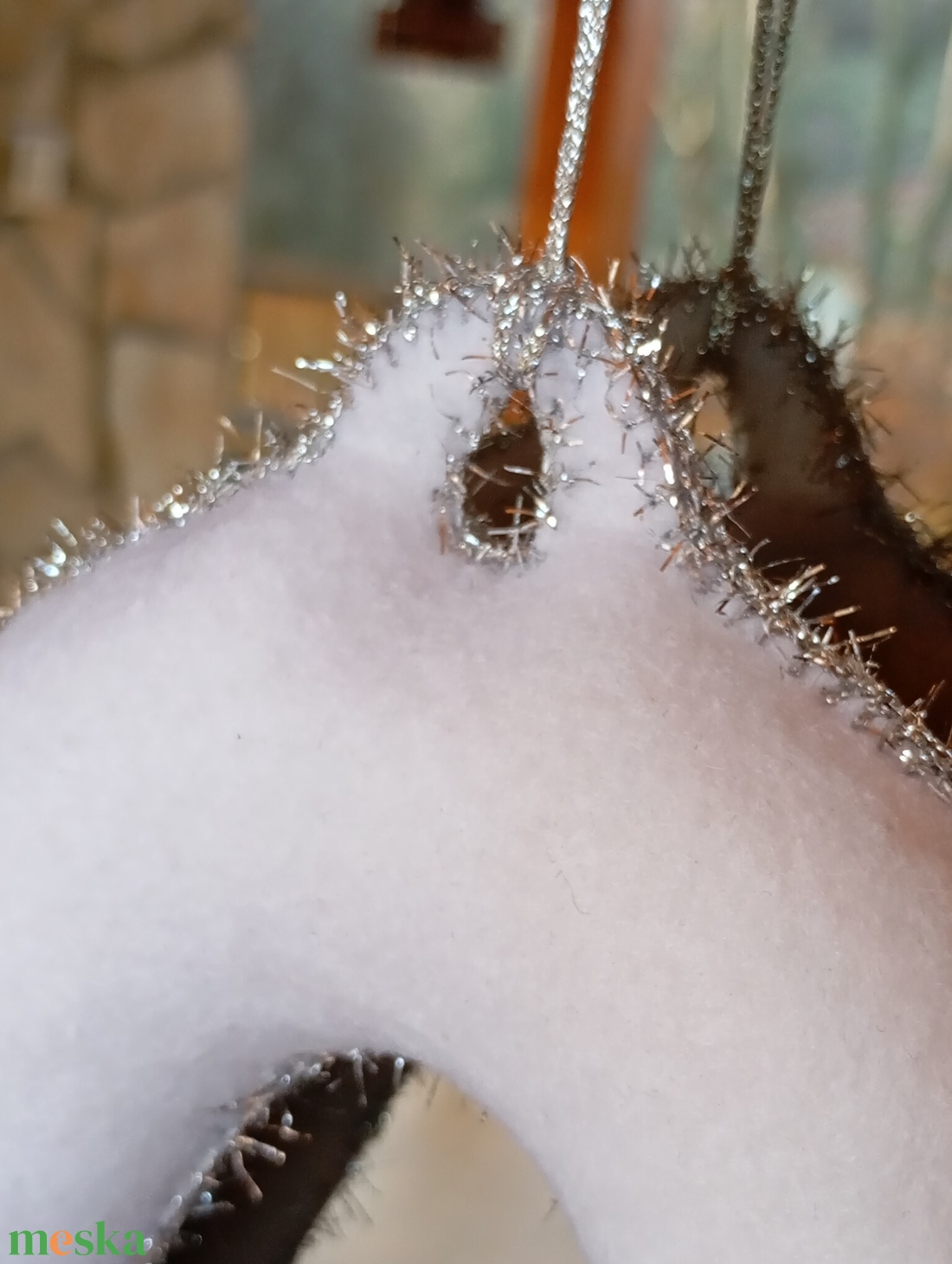 Téli filc harang ajtó- és ablakdísz � szíves, kézzel készült dekor (fehér�ezüst) - otthon & életmód - dekoráció - fali és függő dekoráció - függődísz - Meska.hu