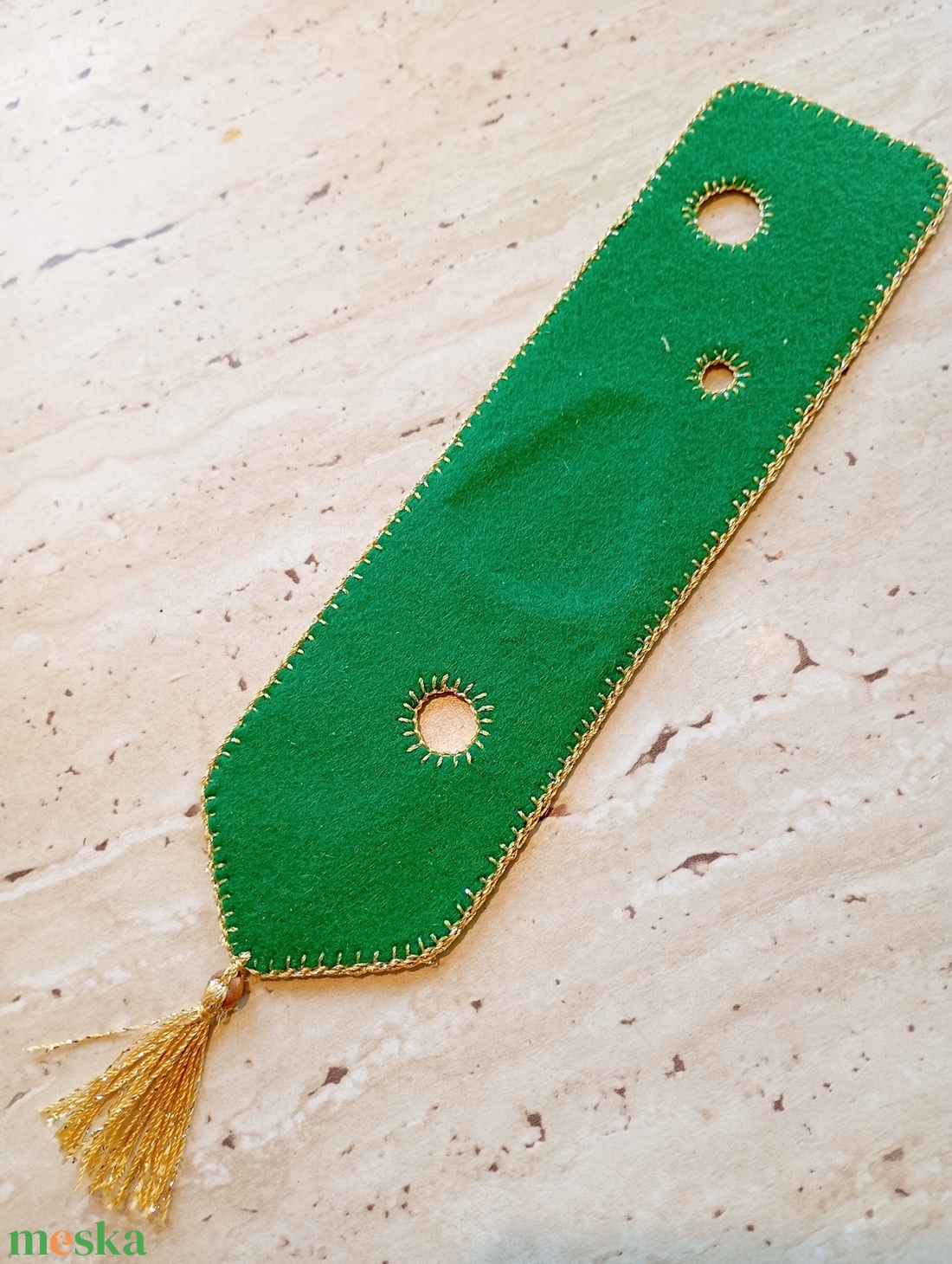 Karácsonyi filc harang könyvjelző � zöld, arany horgolással - könyv & zene - könyvjelző - Meska.hu