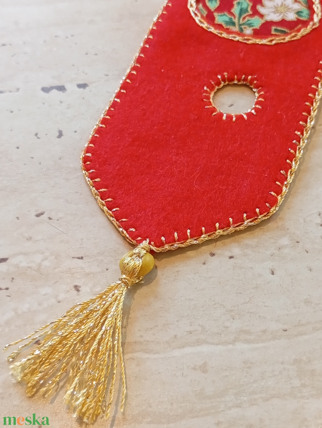 Karácsonyi filc harang könyvjelző � piros, arany  - könyv & zene - könyvjelző - Meska.hu