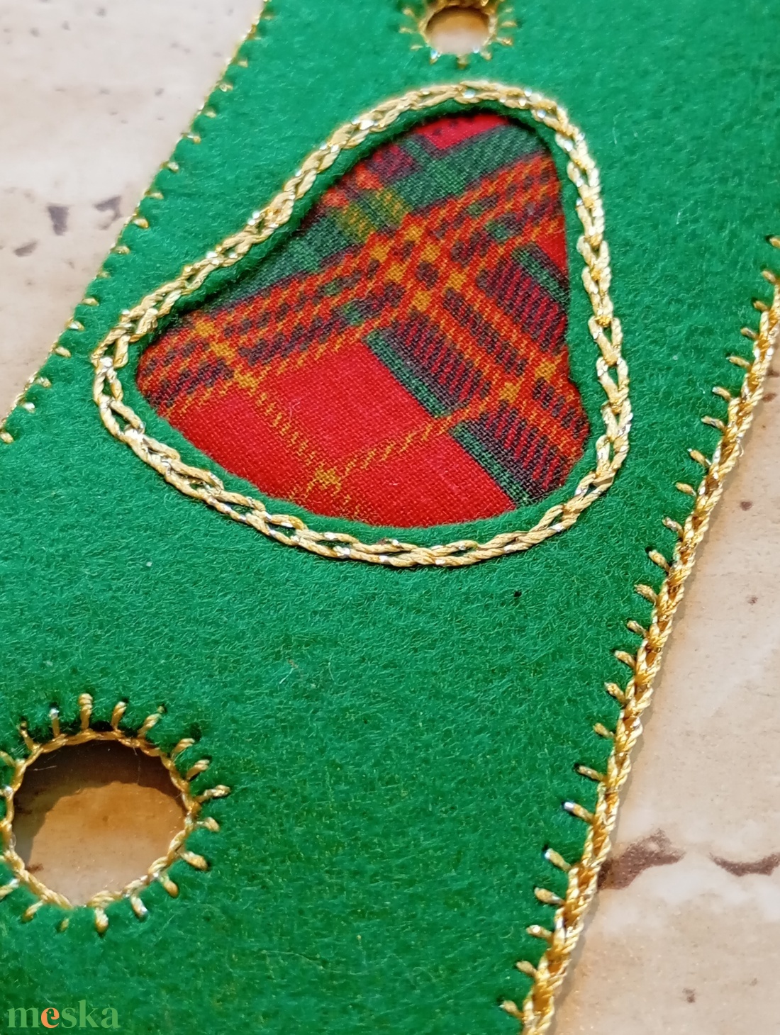 Zöld filc könyvjelző skót kockás harangmintával - könyv & zene - könyvjelző - Meska.hu