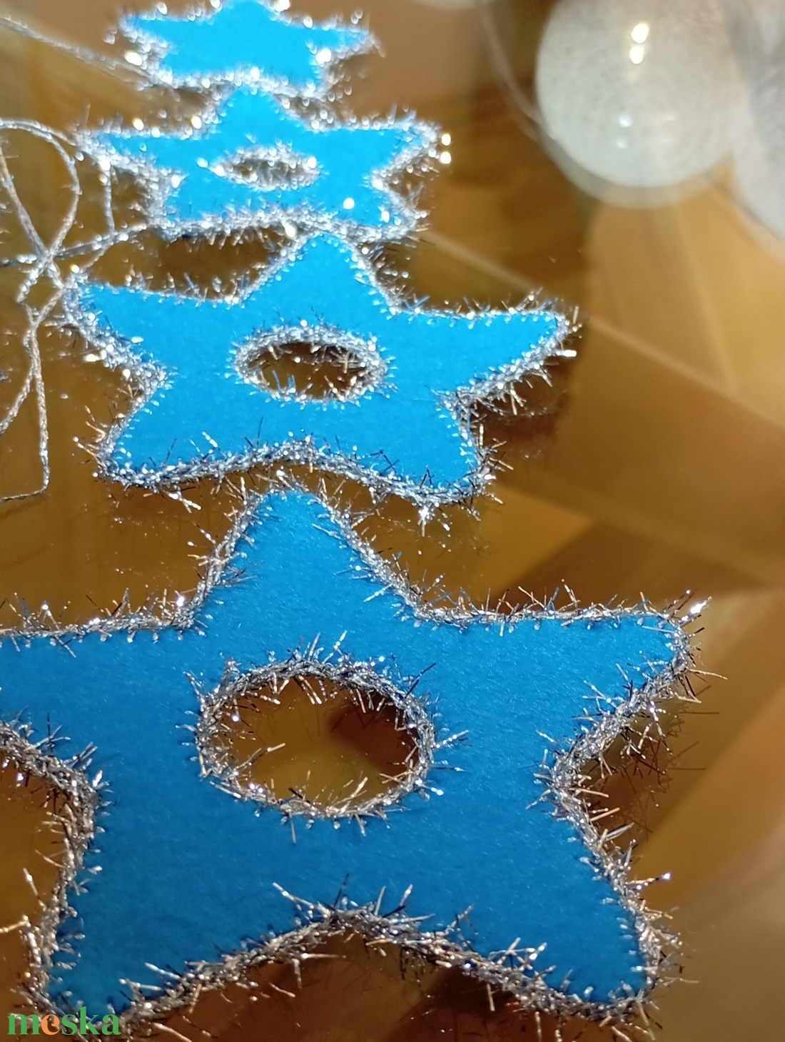 Kékes türkiz filc hold csillagokkal � kézzel készült falidekor - otthon & életmód - babaszoba, gyerekszoba - babaszoba dekoráció - Meska.hu