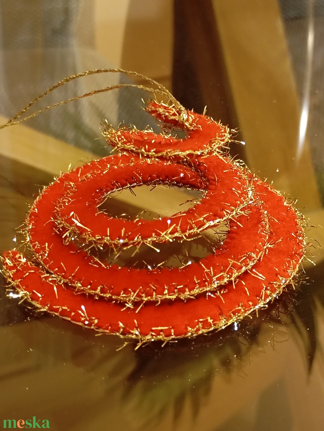 Forgó spirál � kézzel készült, csillogó filc dísz - karácsony - karácsonyi lakásdekoráció - karácsonyi fénydekoráció - Meska.hu