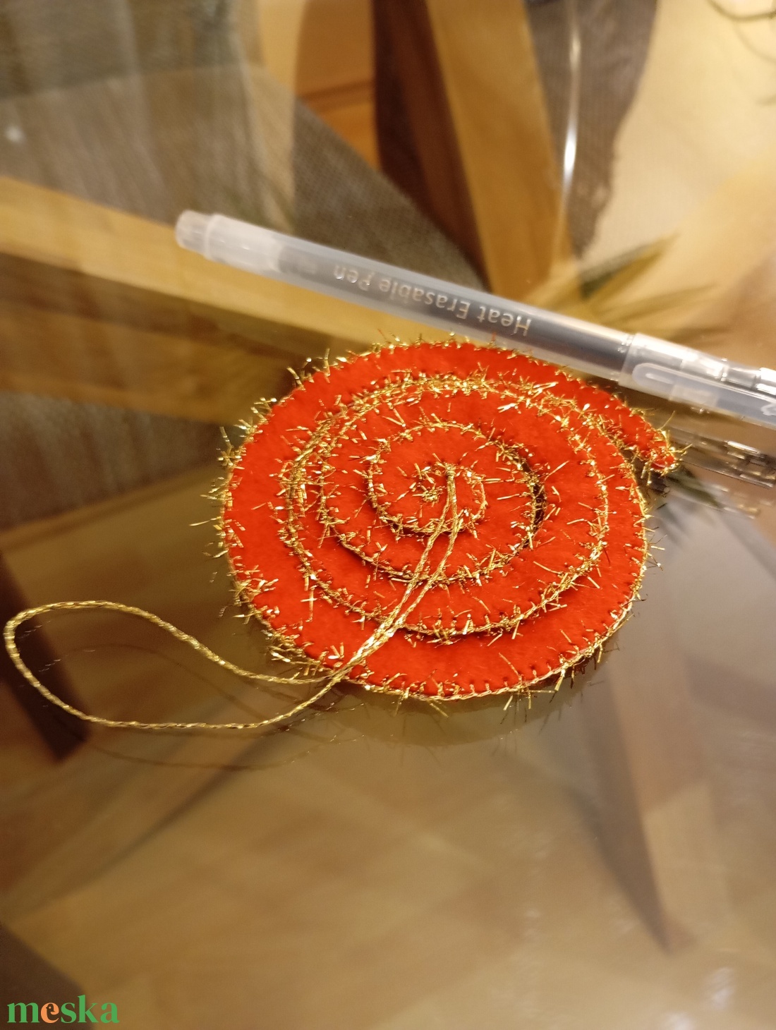 Forgó spirál � kézzel készült, csillogó filc dísz - karácsony - karácsonyi lakásdekoráció - karácsonyi fénydekoráció - Meska.hu