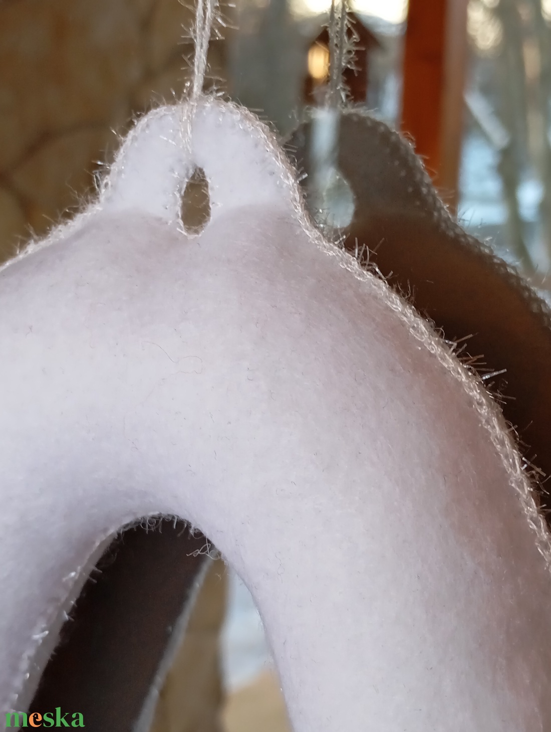 Téli filc harang ajtó- és ablakdísz � szíves, kézzel készült dekor (teljesen fehér) - otthon & életmód - dekoráció - ajtó- és ablak dekoráció - ablakdísz - Meska.hu