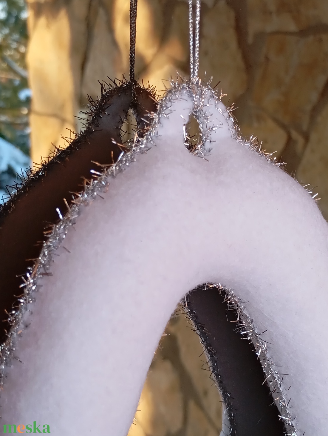 Téli filc harang ajtó- és ablakdísz � szíves, kézzel készült dekor (fehér�ezüst) - otthon & életmód - dekoráció - fali és függő dekoráció - függődísz - Meska.hu