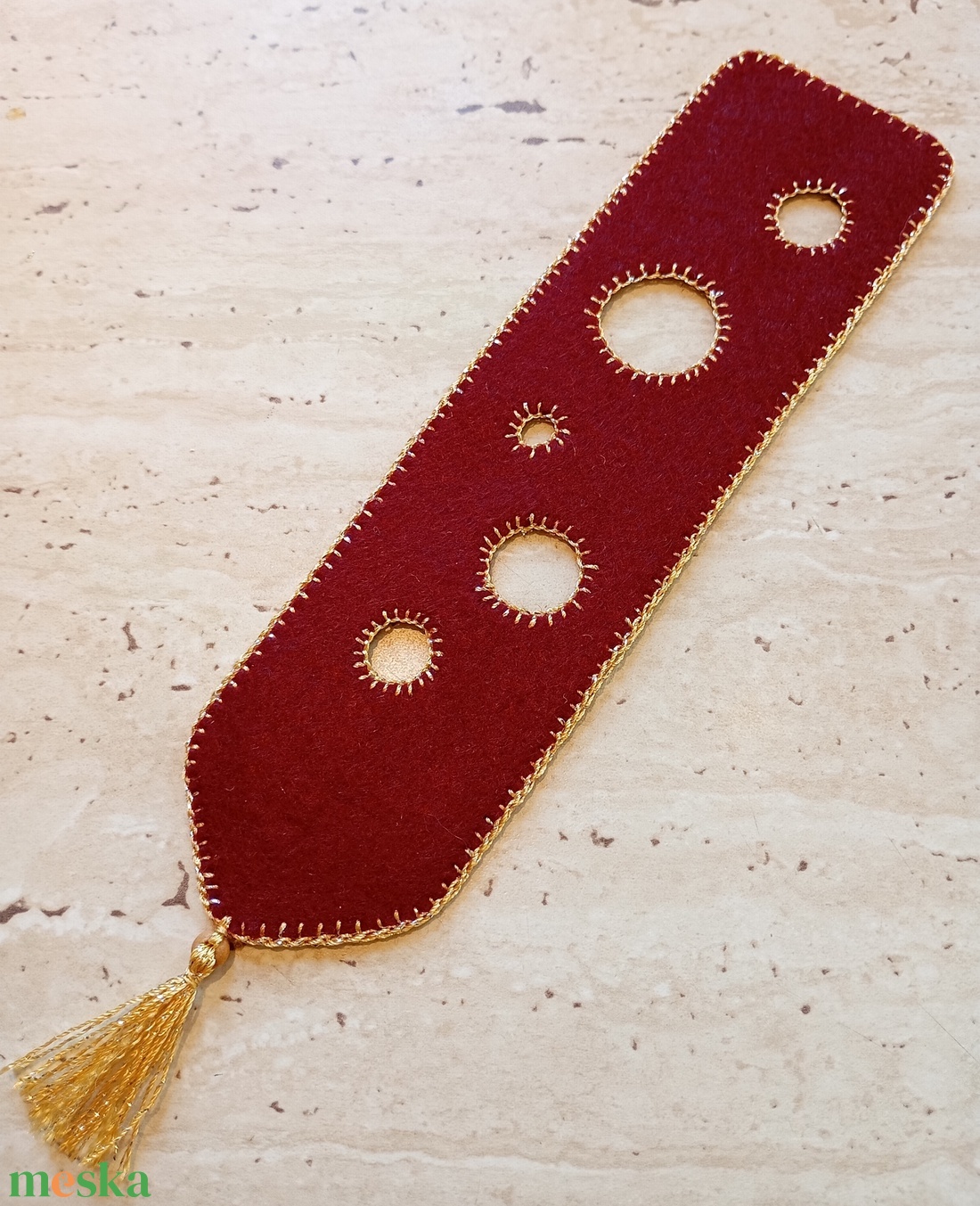 Bordó filc könyvjelző körmintával - könyv & zene - könyvjelző - Meska.hu