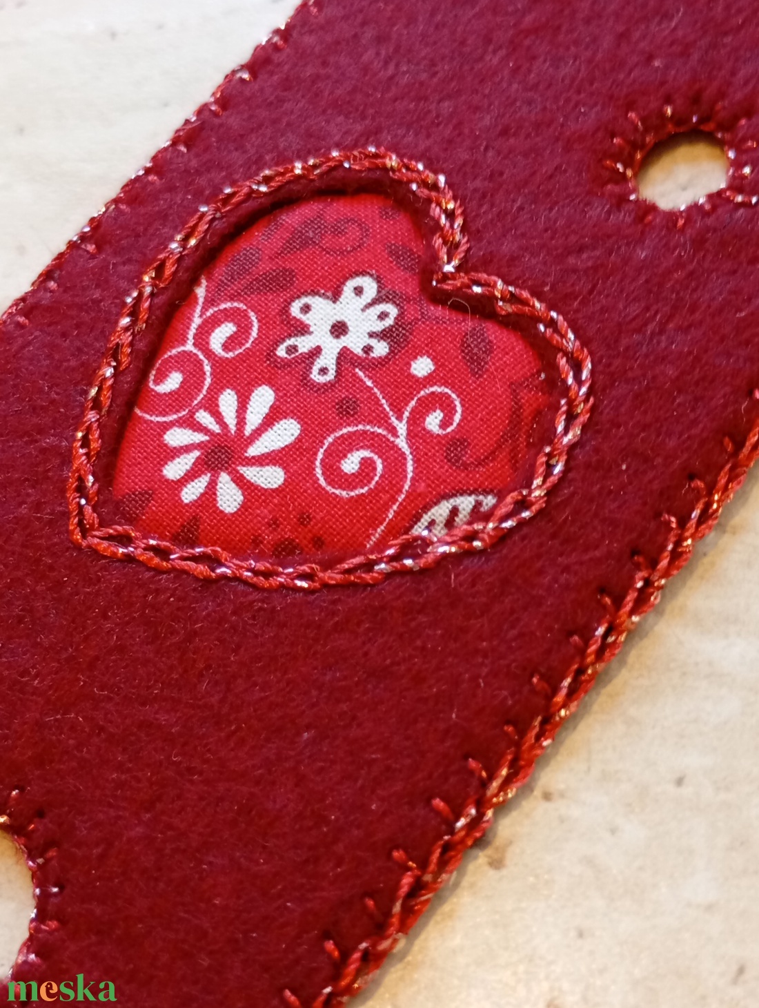 Bordó filc könyvjelző szív mintával - könyv & zene - könyvjelző - Meska.hu