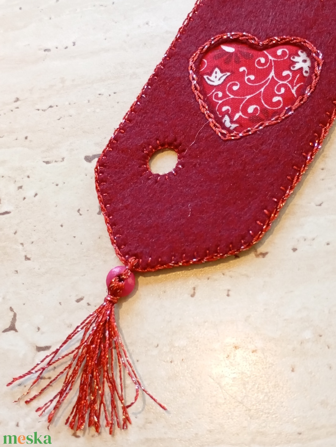 Bordó filc könyvjelző szív mintával - könyv & zene - könyvjelző - Meska.hu