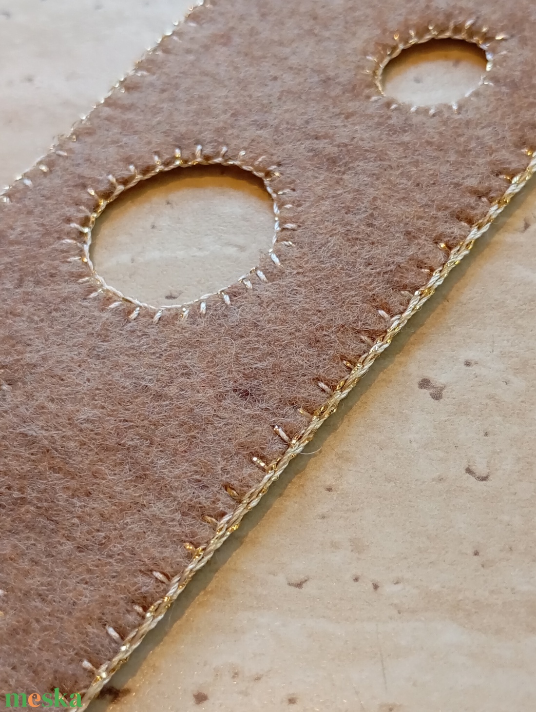 Bézs színű filc könyvjelző körmintával - könyv & zene - könyvjelző - Meska.hu