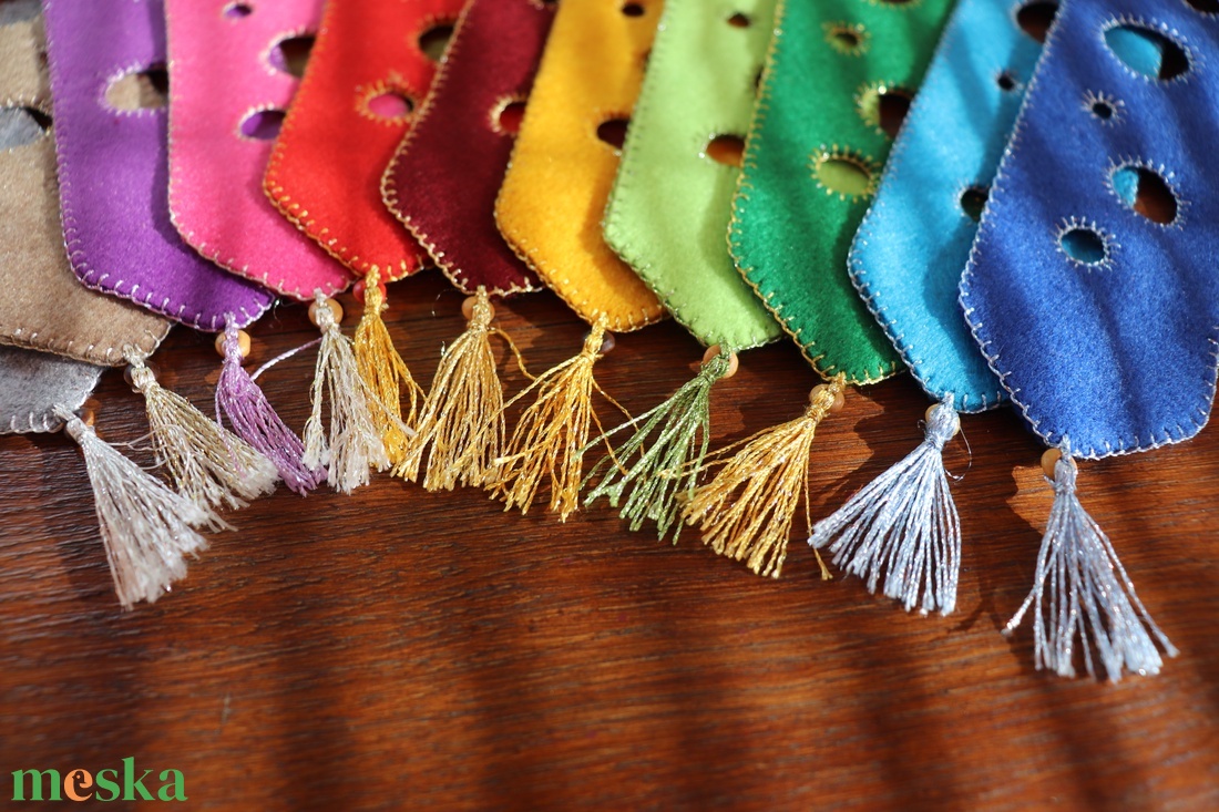 handmade - könyv & zene - könyvjelző - Meska.hu