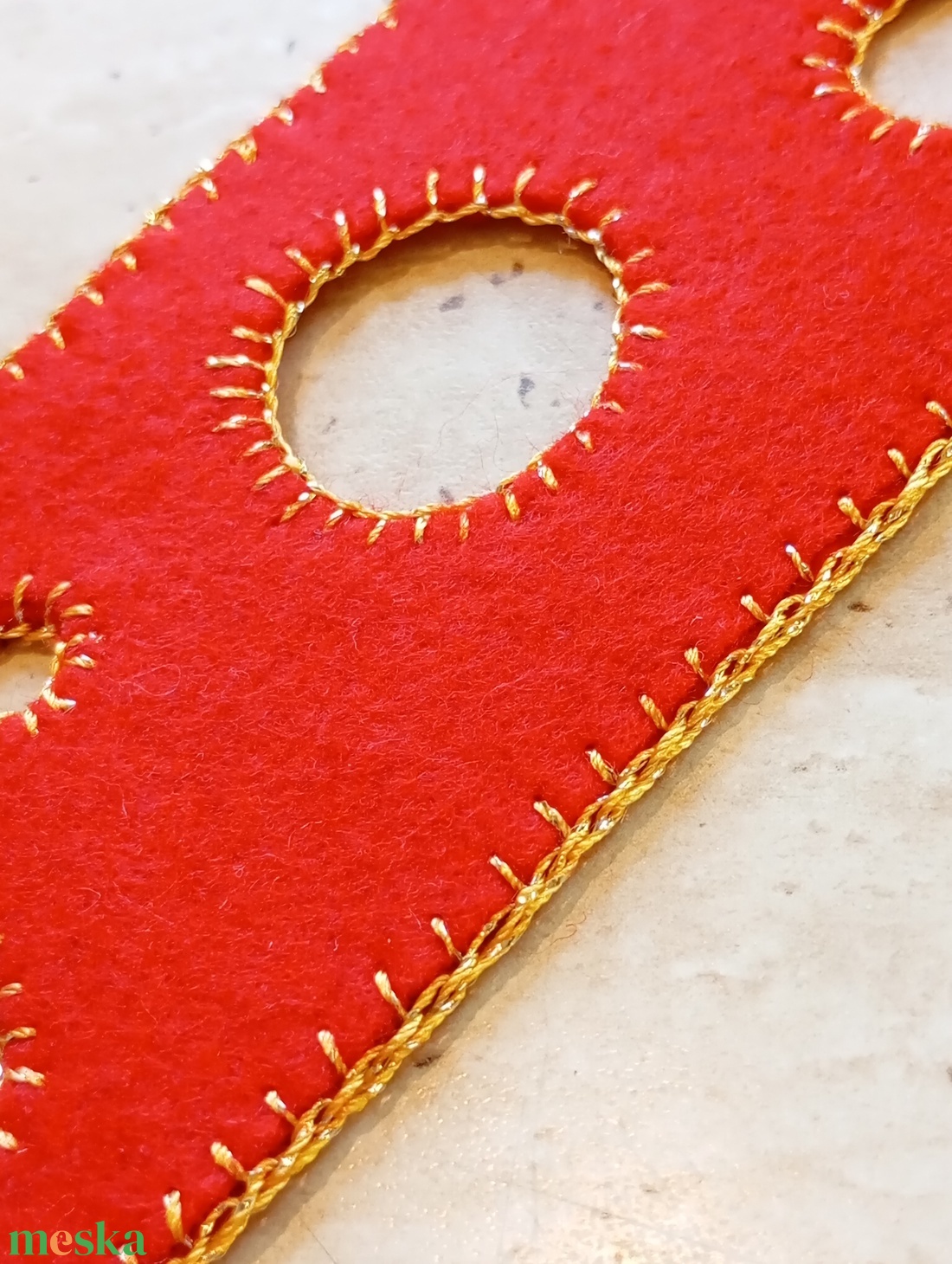 Piros filc könyvjelző körmintával - könyv & zene - könyvjelző - Meska.hu