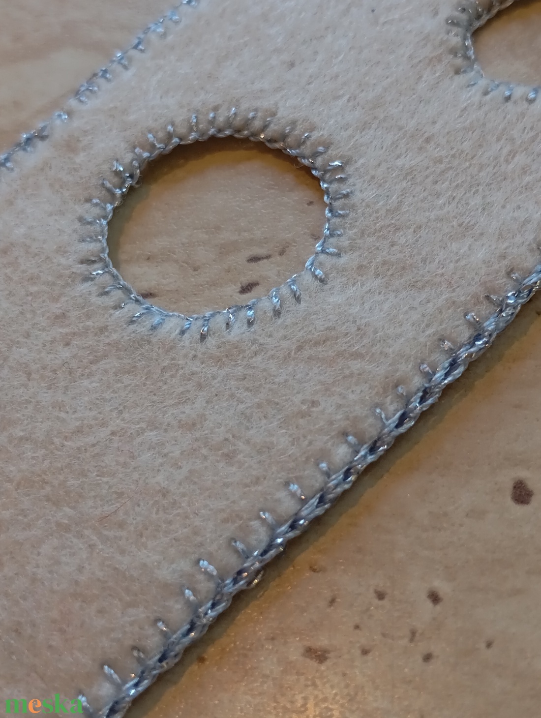 Világoskék filc könyvjelző világos zöld körmintával - könyv & zene - könyvjelző - Meska.hu