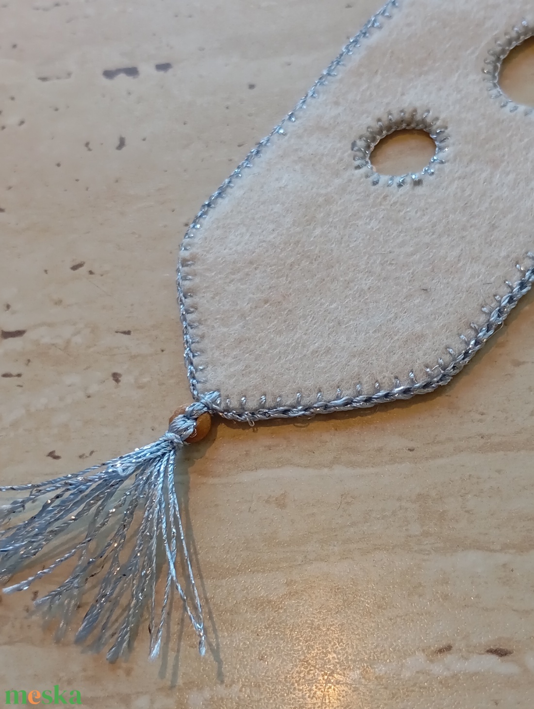 Világoskék filc könyvjelző világos zöld körmintával - könyv & zene - könyvjelző - Meska.hu